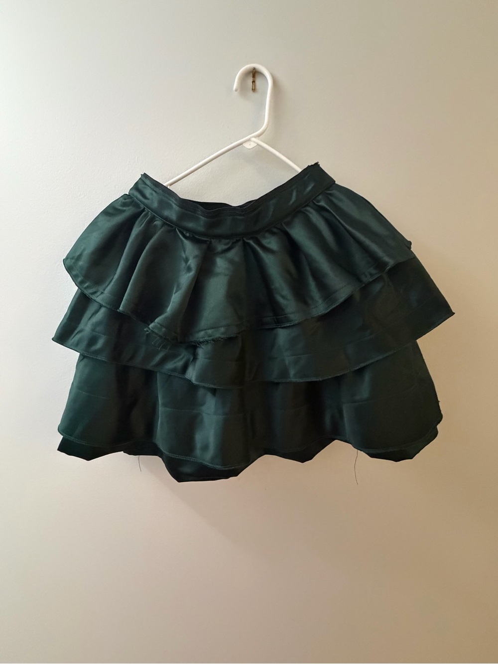 Zara Dark Green Tiered Satin Skater Mini Skirt (Never Worn)